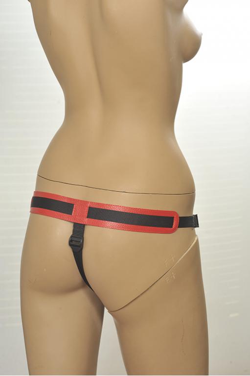 Красно-черные трусики с плугом Kanikule Strap-on Harness Anatomic Thong